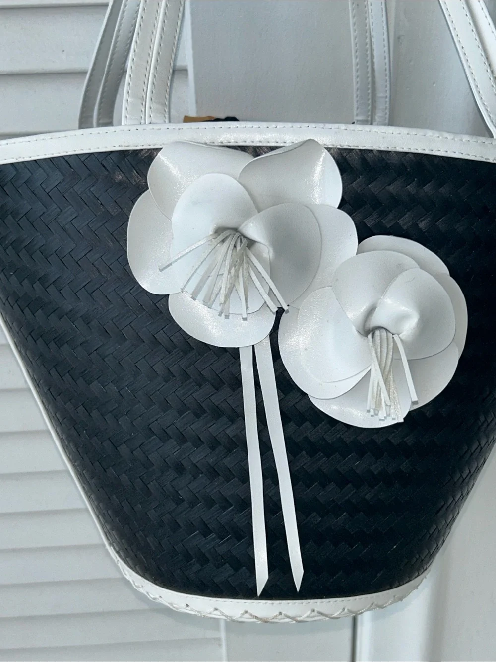 unbranded chic black